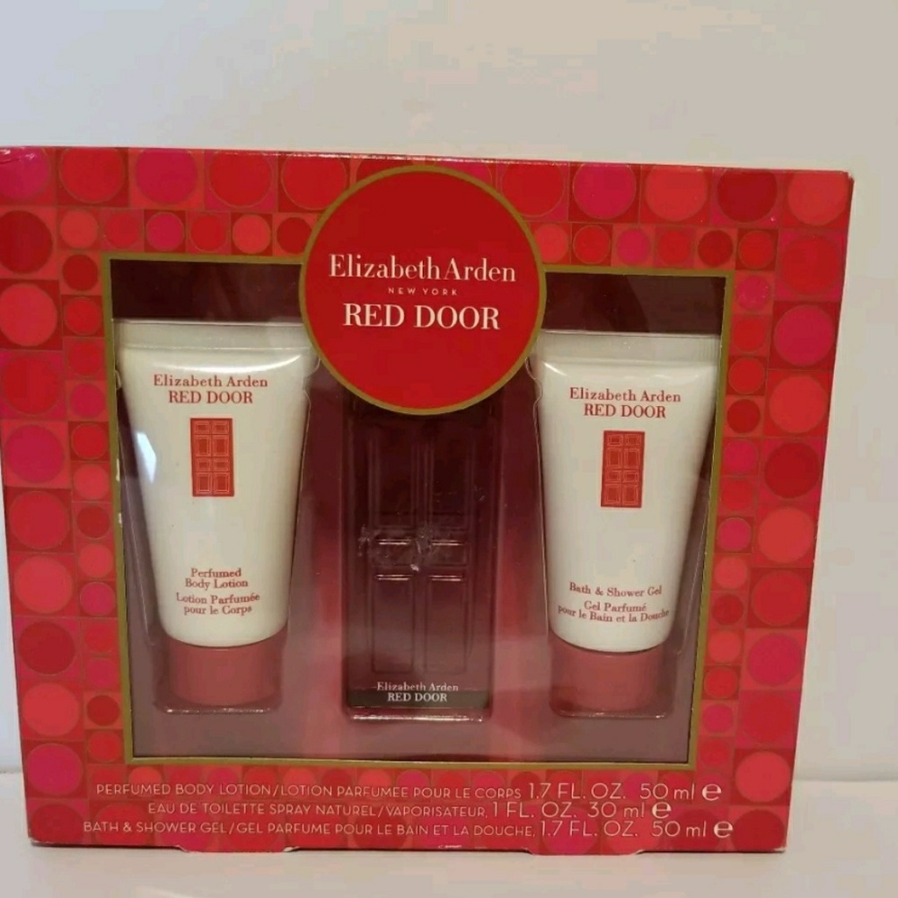Red door gift set